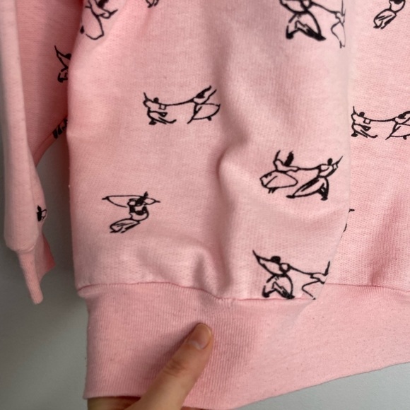 VINTAGE baby pink dancers print sweatshirt - Picture 3 of 6